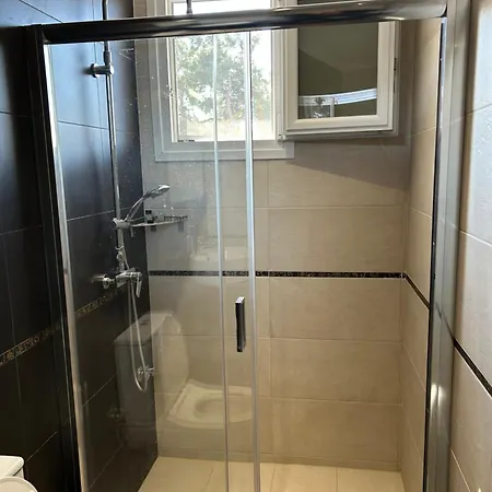Apartament Oneiro Zois *